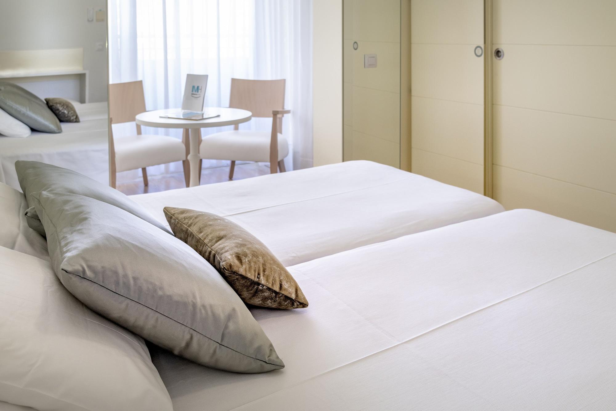 Monica Hotel Cambrils Exterior photo
