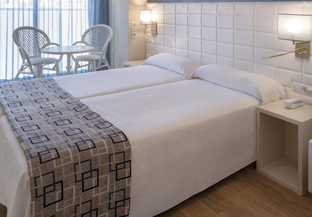 Monica Hotel Cambrils Exterior photo