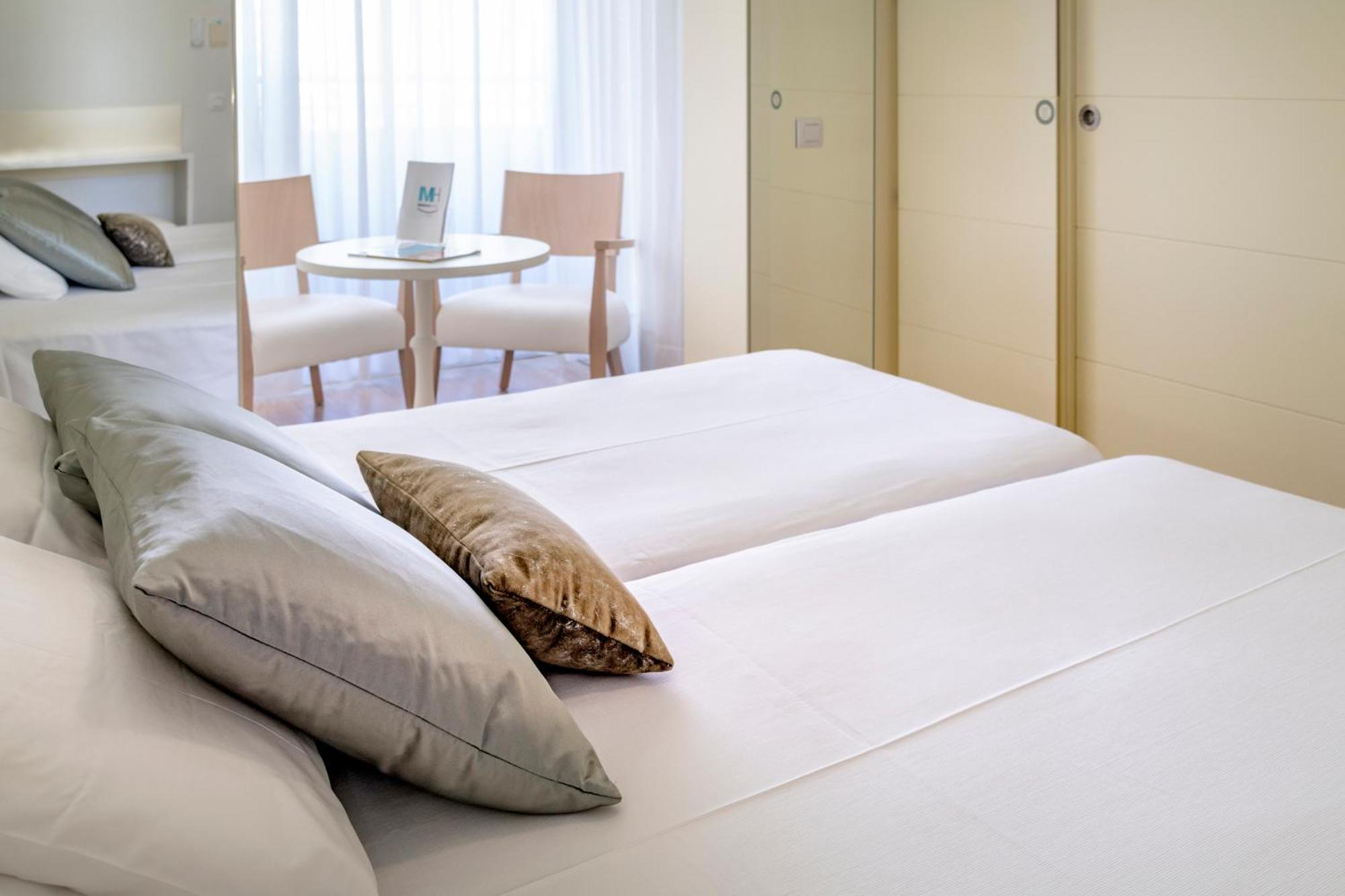 Monica Hotel Cambrils Exterior photo